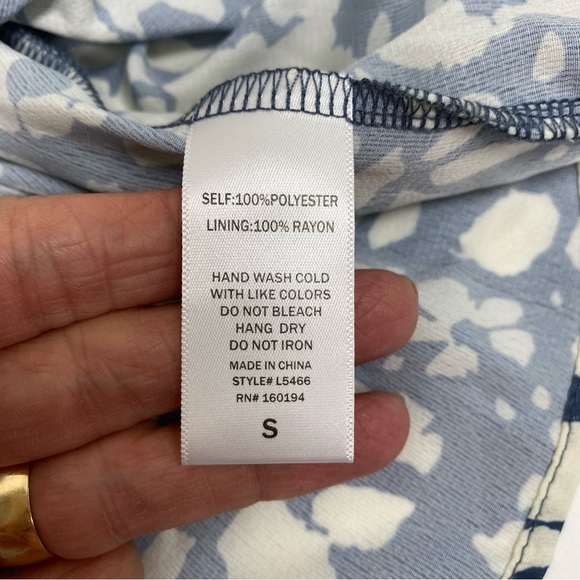 By Together Size S Blue & Cream Top Square Neck Gathered Bust Billowing Sleeves - Picture 3 of 12